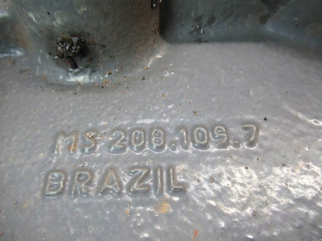 фото №8, Кронштейн кронштейн рессора перед левая volvo fh