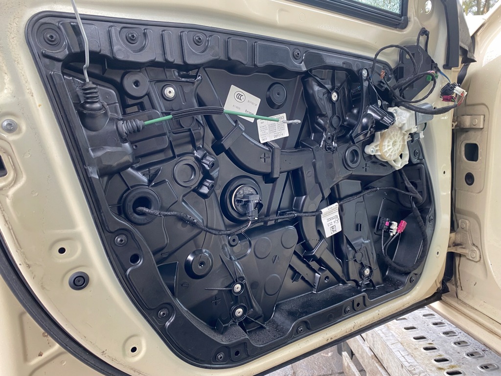 фото №6, Mercedes w213 дверь левый перед полный kombi 2018r e-klasa