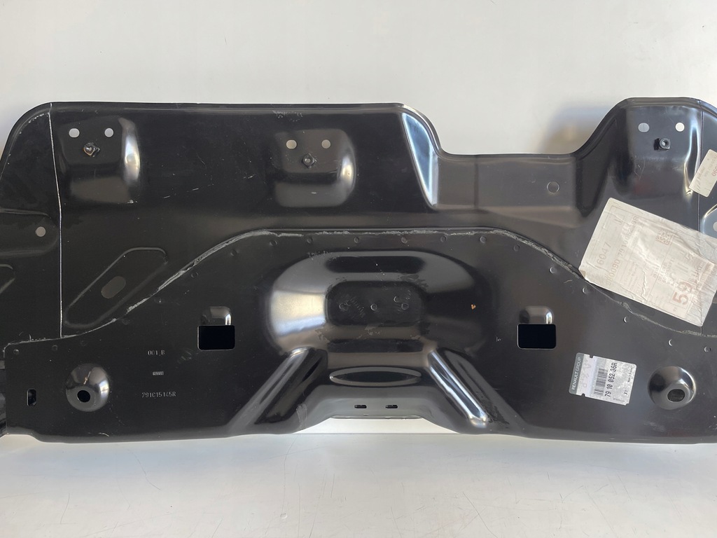 фото №7, Renault kadjar задний pas стена 791005236r