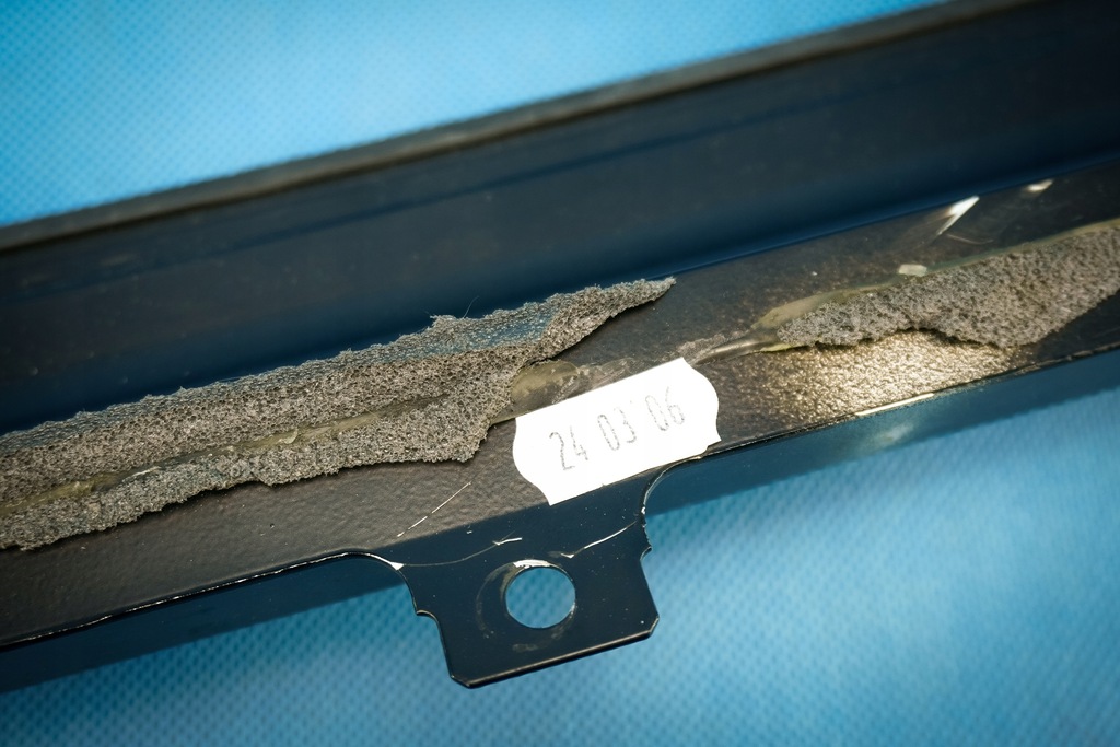 фото №8, Рамка дверь стекло prowdnica стекло правая задняя audi a6 4f sedan 4f5839630f