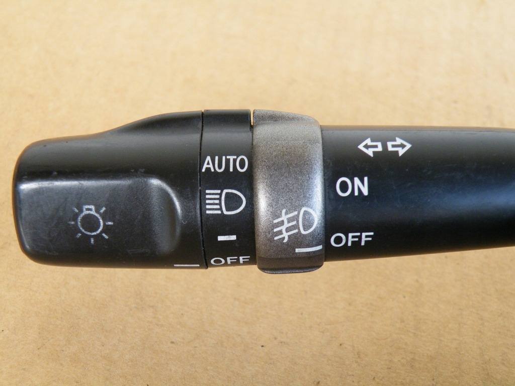 фото №10, Lexus is200 is 200 важіль перемикач вимикач світла поворотники