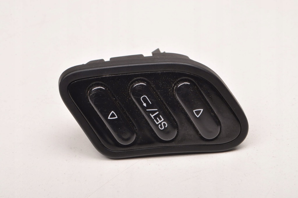 фото №1, Alfa romeo 4c переключатель 156101831