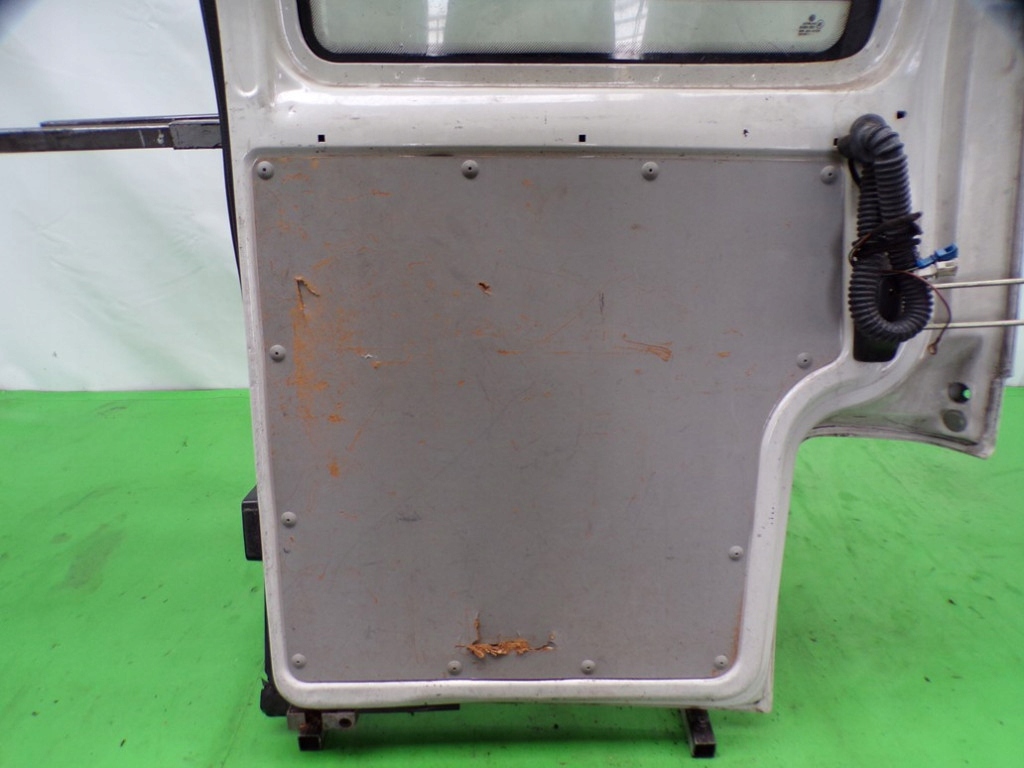 фото №11, Volkswagen transporter t4 дверь левая задняя задние