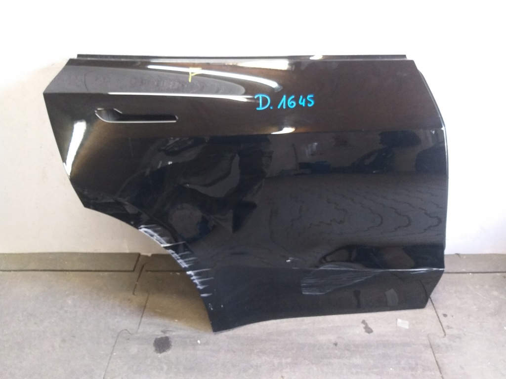 Купити Двері задня праве tesla y