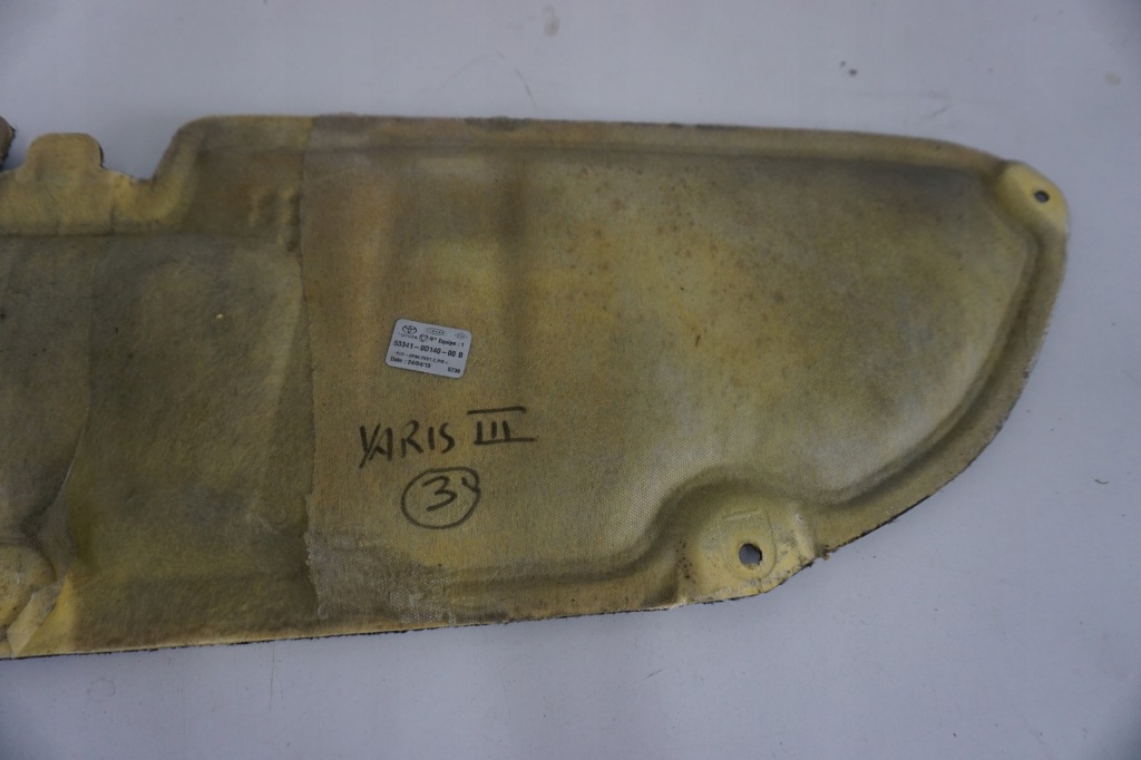 фото №7, Toyota yaris iii шумоизоляция капот 53341-0d140 2014rok