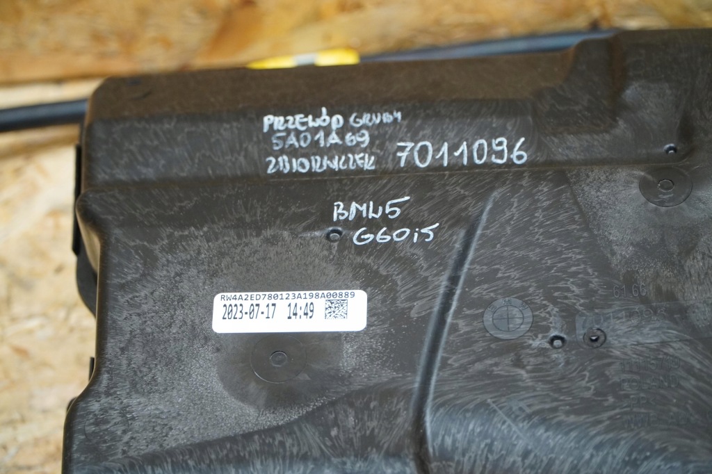 фото №6, Бачок омивача 7011096 помпа bmw 5 g60 12tyśkm оригінал 23-