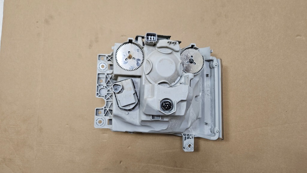 фото №7, Лампа перед передняя левая isuzu giga 100-2199m