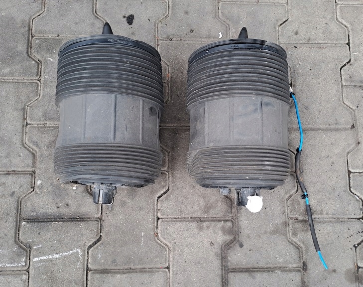 фото №1, Audi q7 4m пневмоподушка подушка подвеска правый задняя