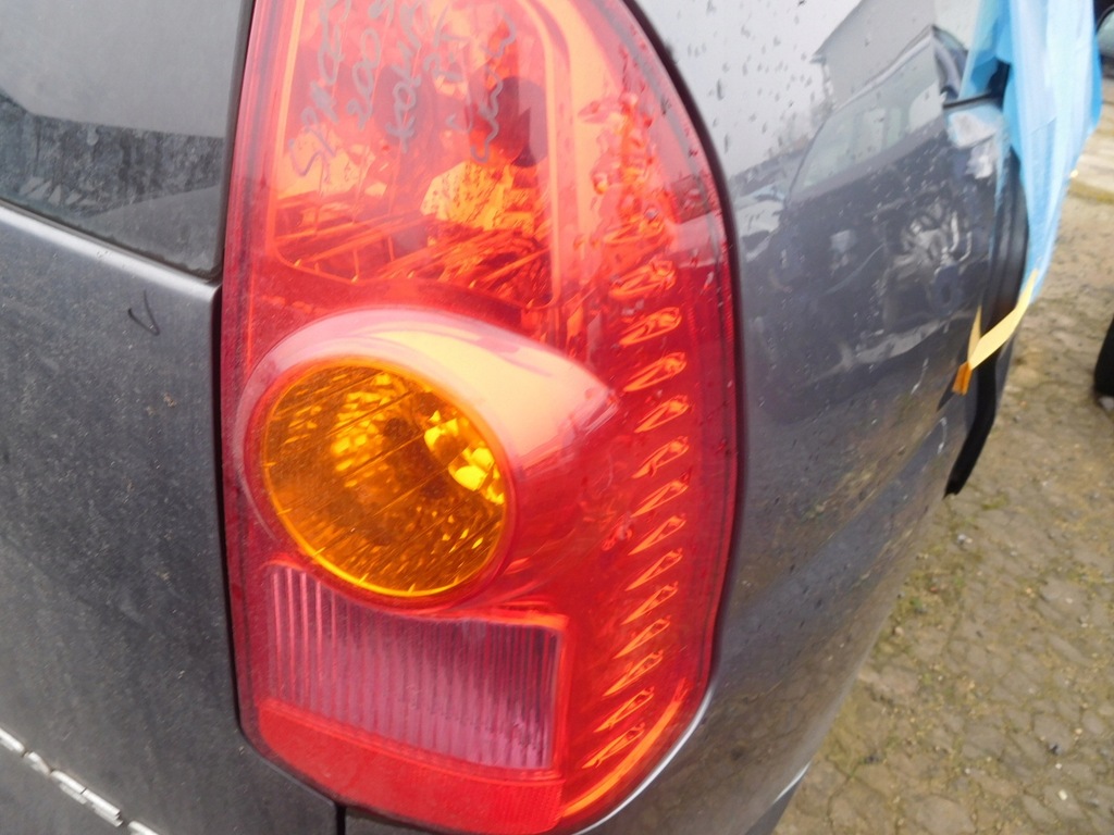 фото №1, Лампа задняя правая левая space star u63 98-05r kombi