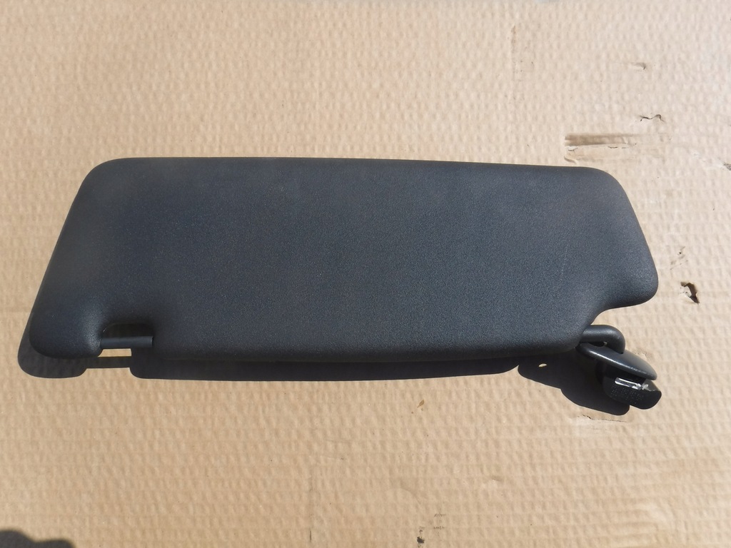 фото №1, Козырёк солнцезащитный правый audi a3 8p 8p0857552