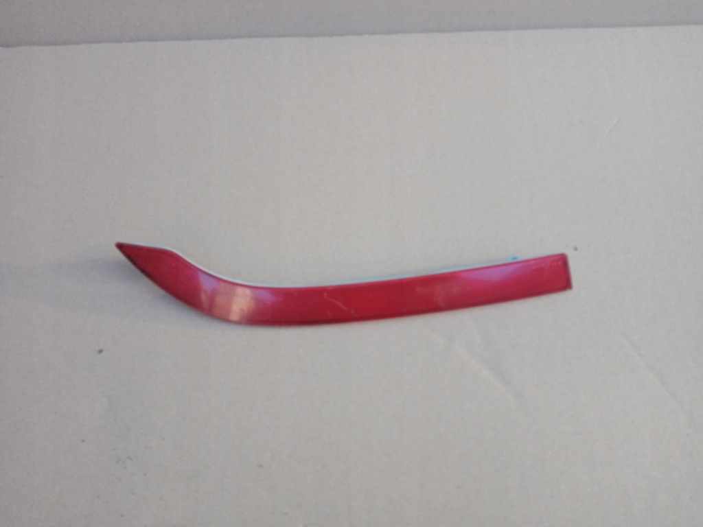 фото №1, Opel insignia a kombi правый отражатель бампера