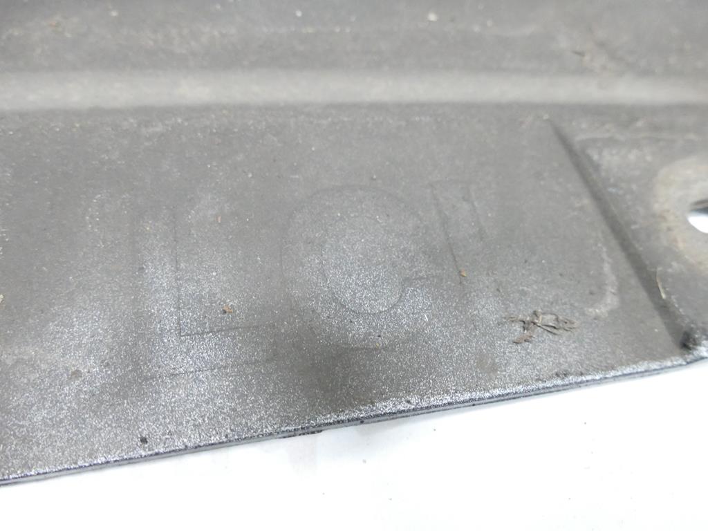 фото №12, Bmw оригинальный номер 7227985 молдинг порог