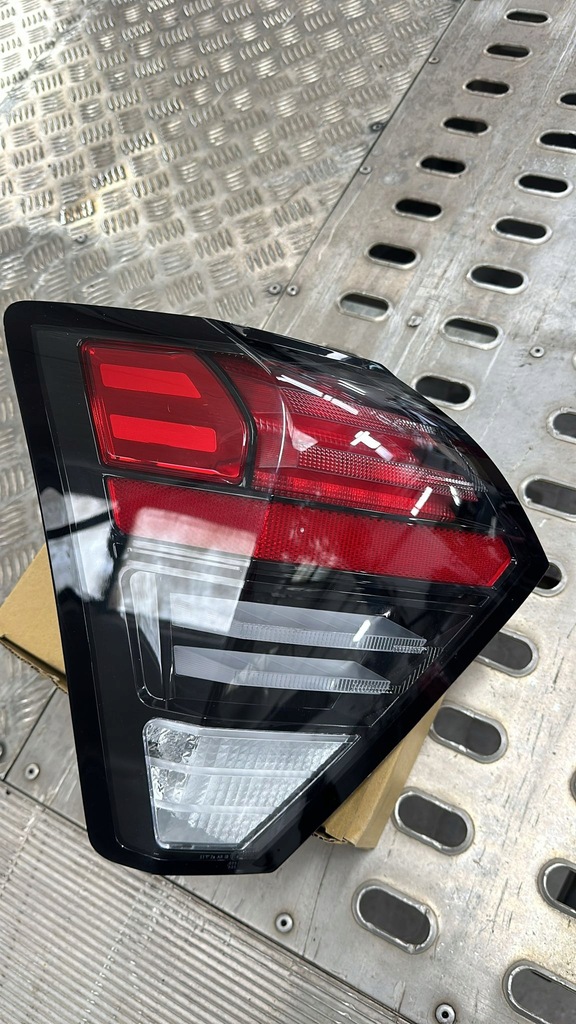 фото №1, Hyundai kona 2023- лампа задня led ліва задня