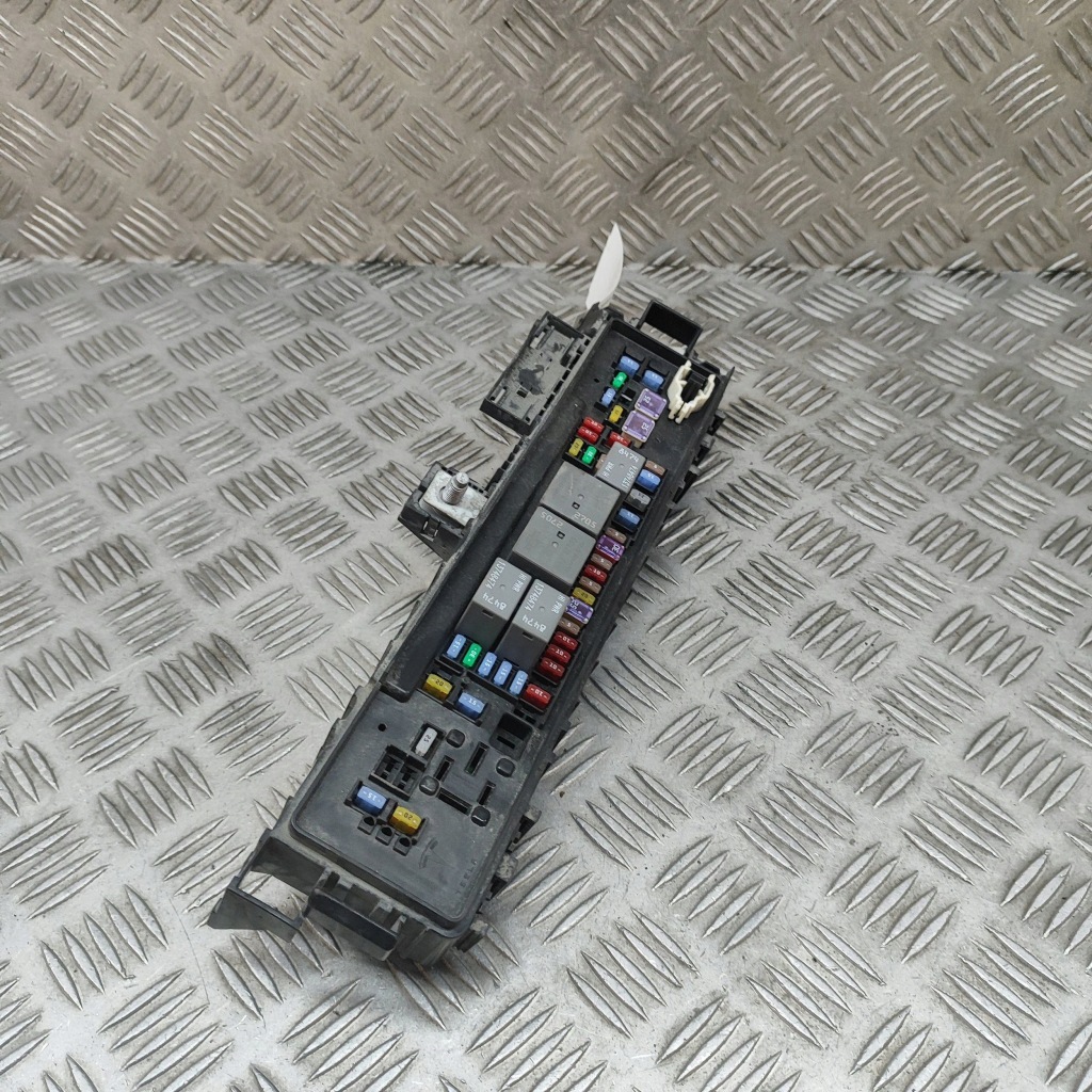 Купити Tesla model x 2018 рамка / модуль запобіжників