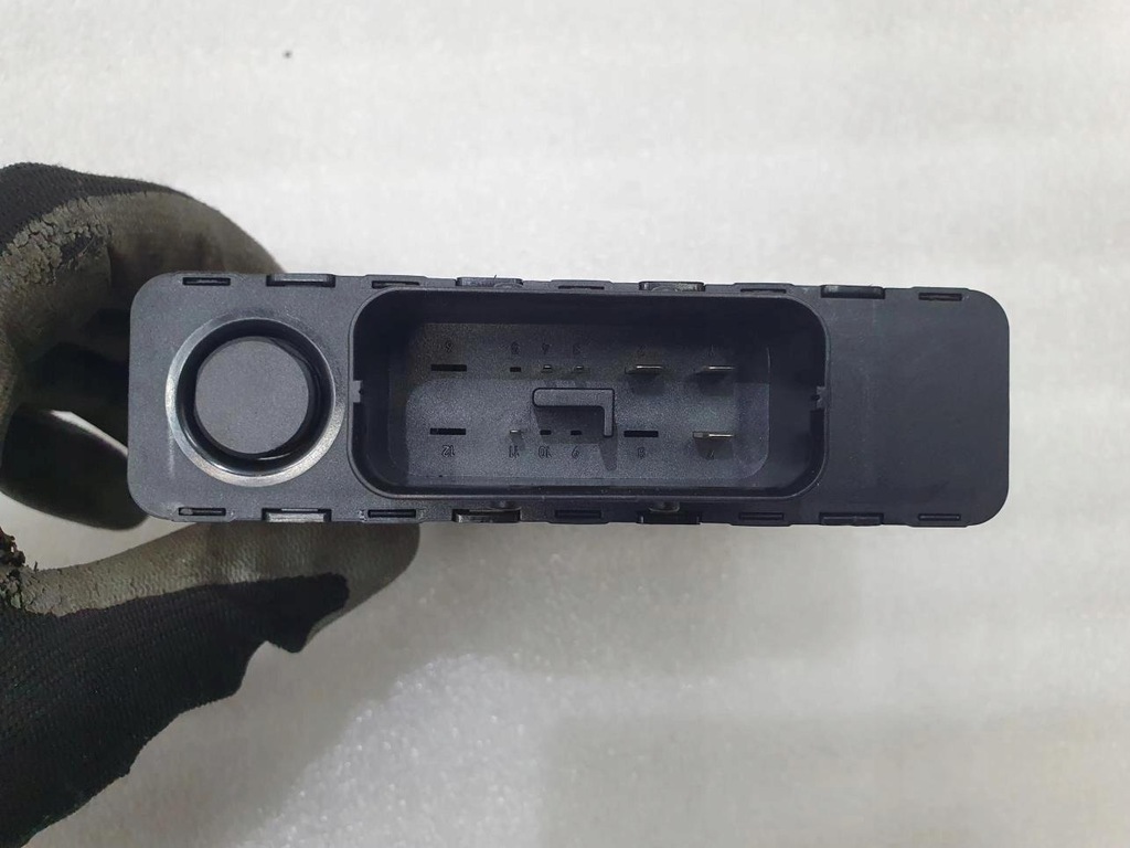 фото №2, Модуль стабилизатор напряжения audi a4 b8 8k0959663b