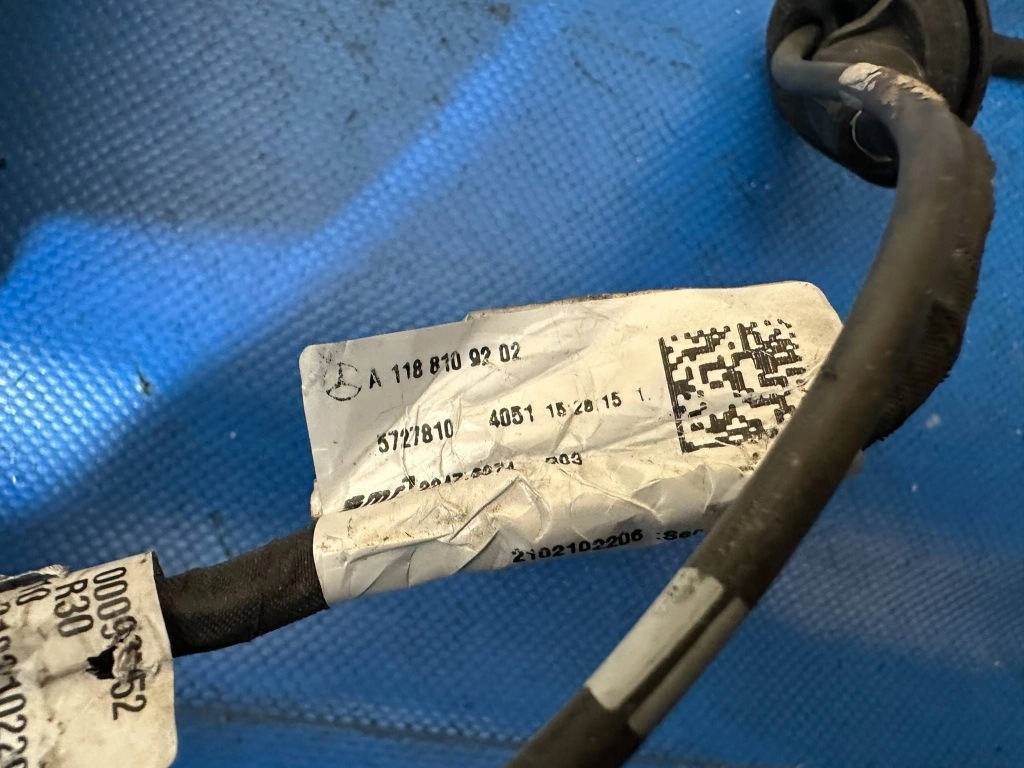 Зеркало правое наружное mercedes cla 118 16pin 8+8 pin европа 1188109202 с Разборки