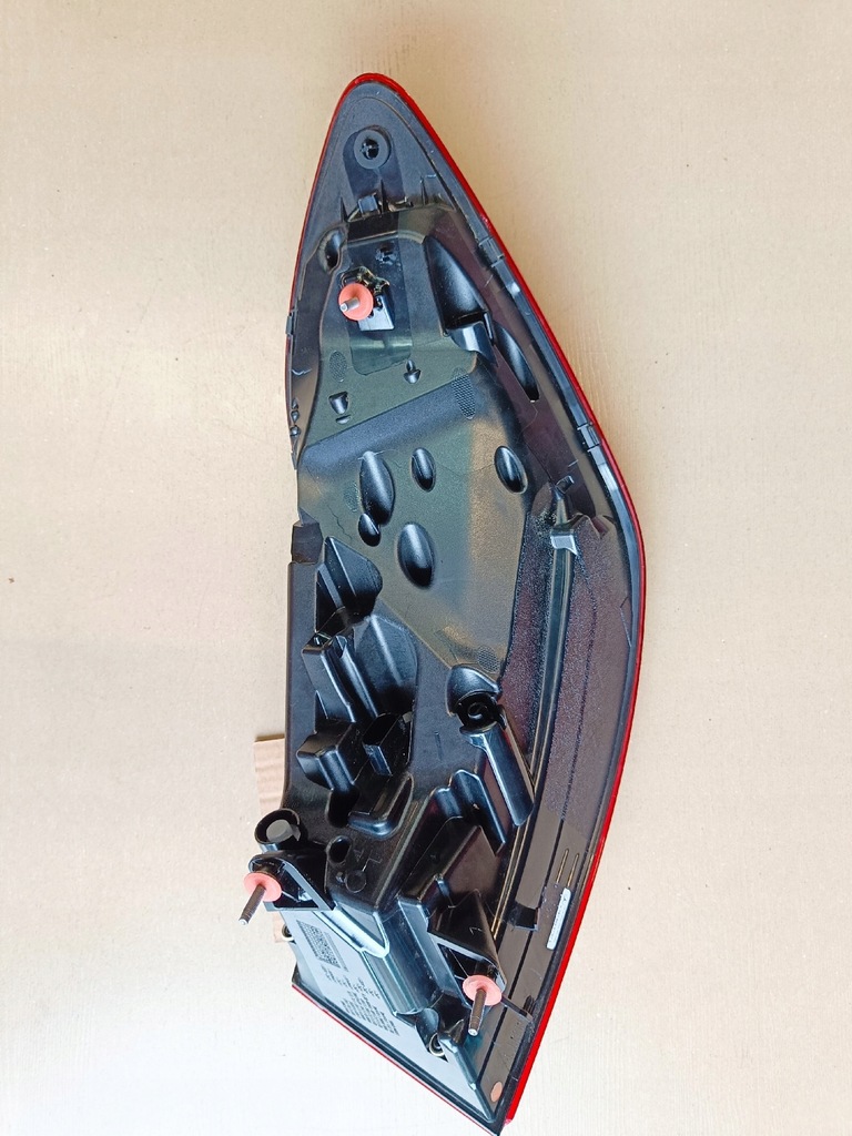 фото №6, Mercedes gle w167 лампа левая задняя wyszczerbiona a1679065707