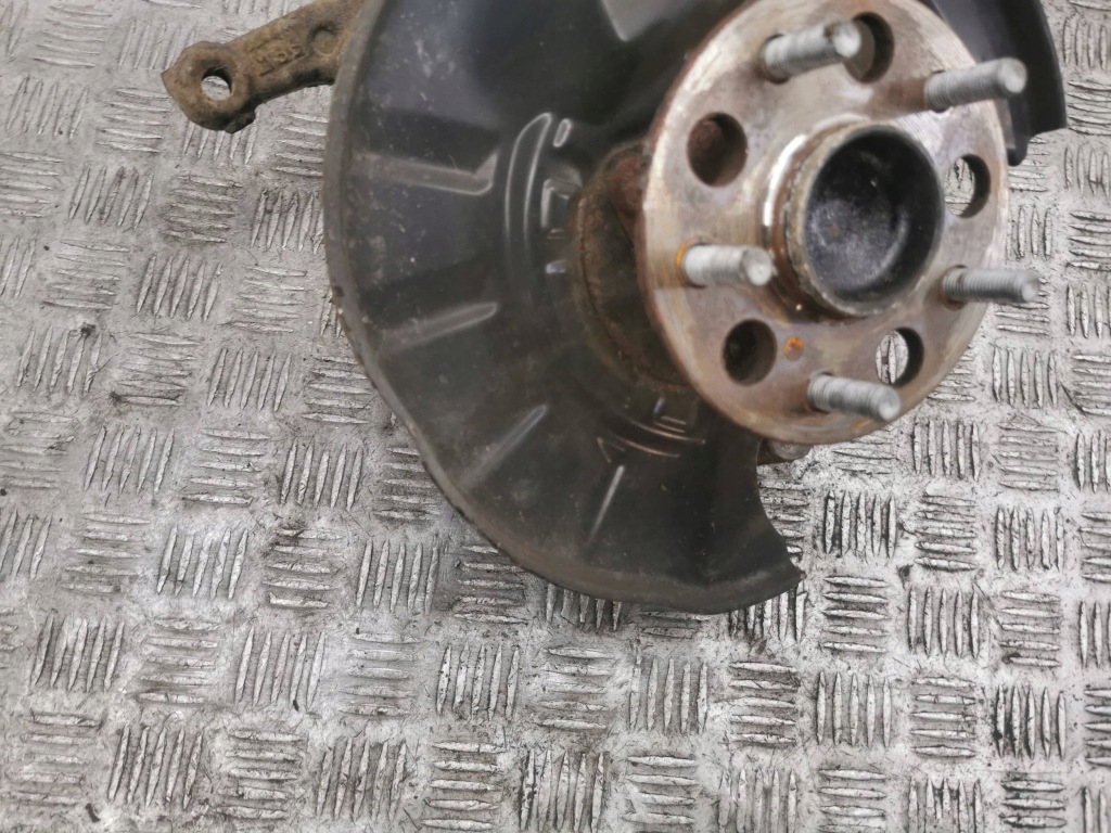 Lexus ux 2020 ліва сторона ступиця колеса заднього Київ