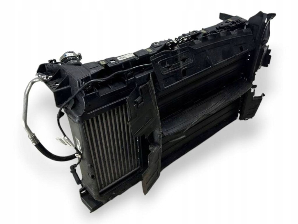 фото №16, Peugeot 2008 ii 2024 радіатор / комплект