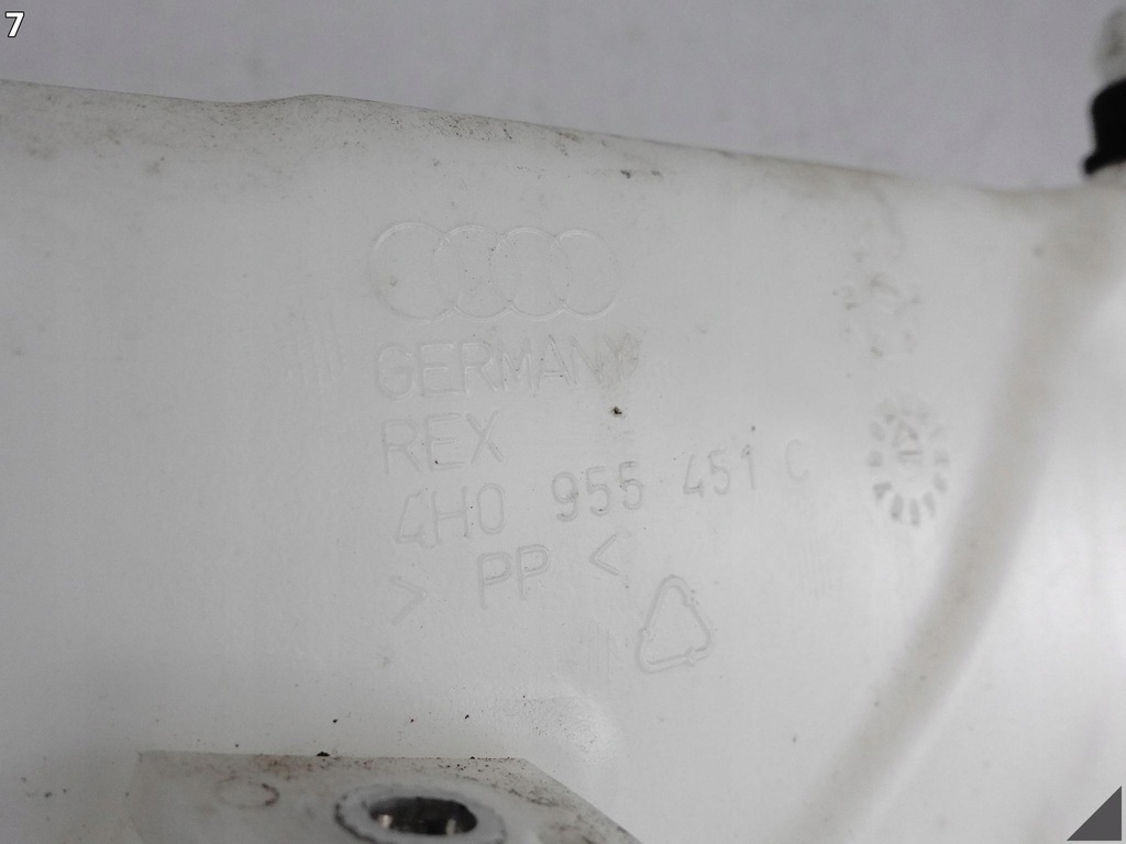 фото №8, Audi a8 s8 d4 4h0 lift 09-17 бачок омивача 4h0955451c