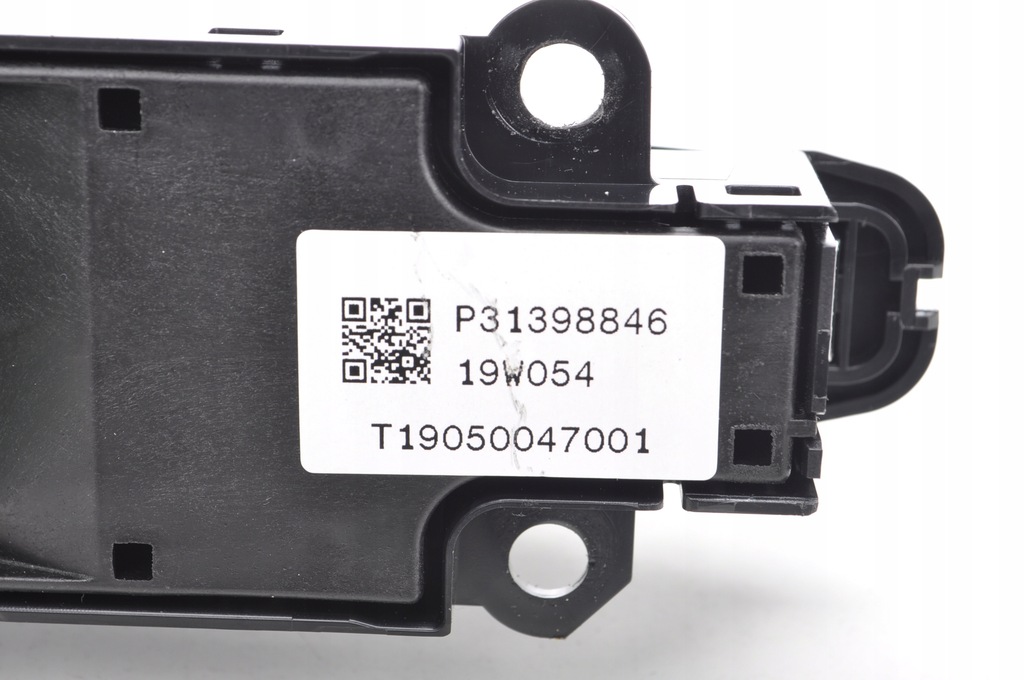 фото №3, Volvo s60 iii панель радио p31398846 2019