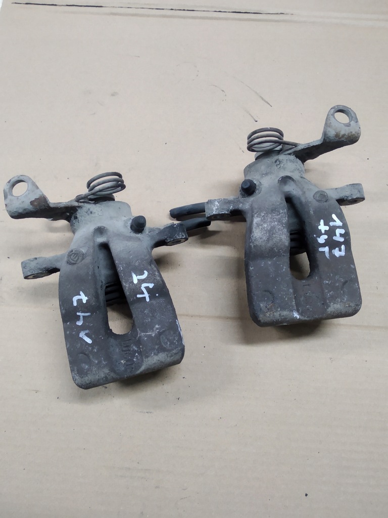 фото №1, Alfa romeo 147 lift суппорт левый задняя