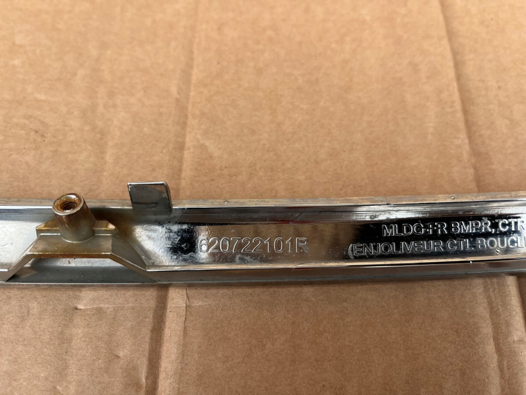 Renault talisman молдинг хром бампера перед 620722101r Ціна