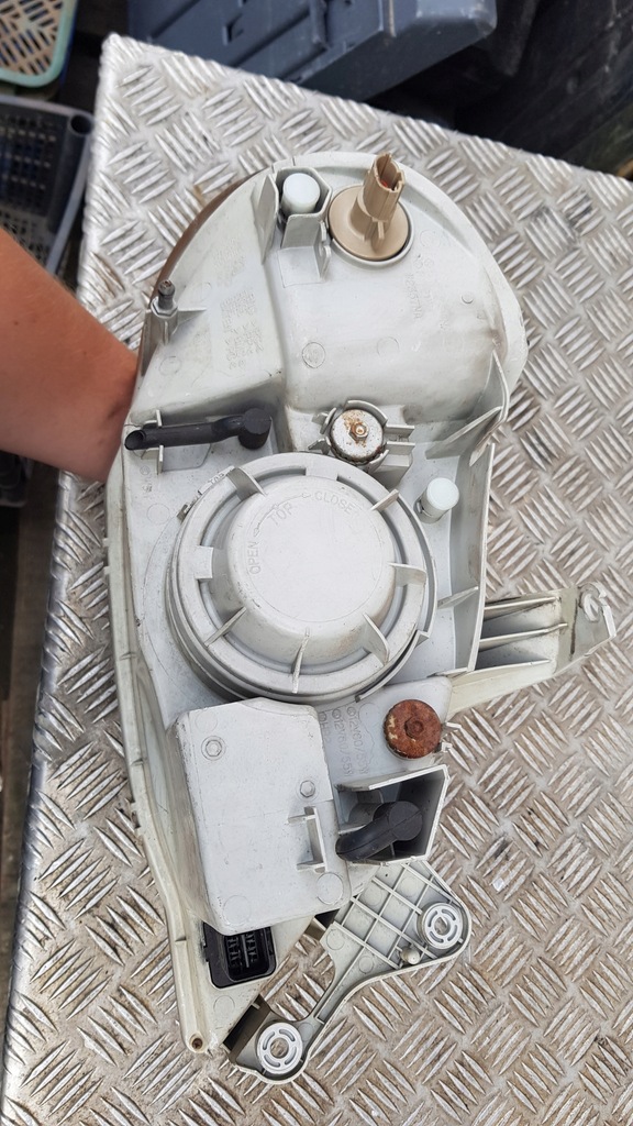 фото №14, Kia rio i лампа левая перед