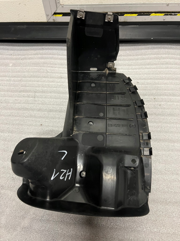 фото №10, Mazda 3 bp подкрылок левая задние sedan rok 2020