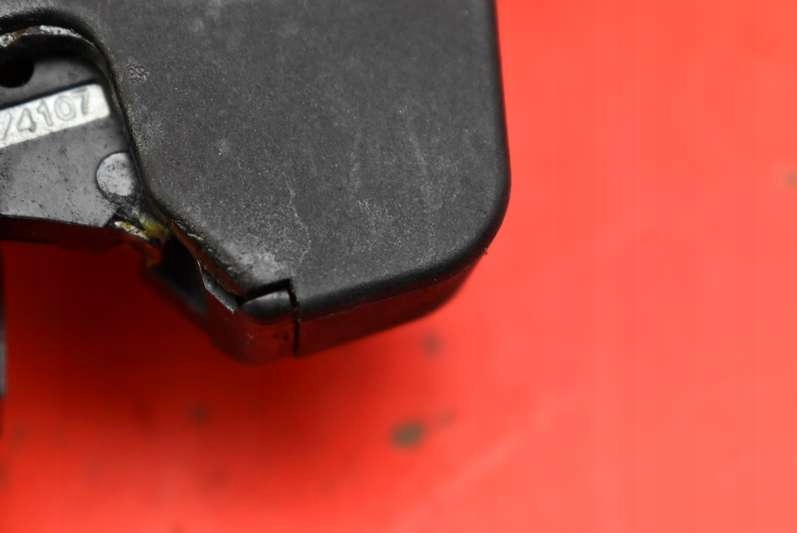 фото №9, Замок кришки задня багажника 9660403880 peugeot 308 1 i t7 5d hb 07-11