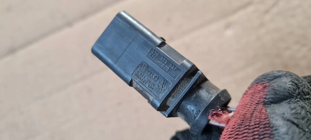 фото №7, A4 b9 8w штекер колодка соединитель 3c0973837 a5 8w q5 vw audi