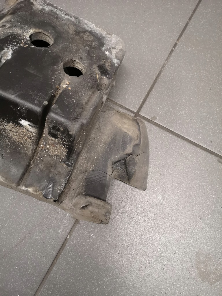 фото №5, Шумоізоляція підкрилок праве audi a8 d3 4e0863518