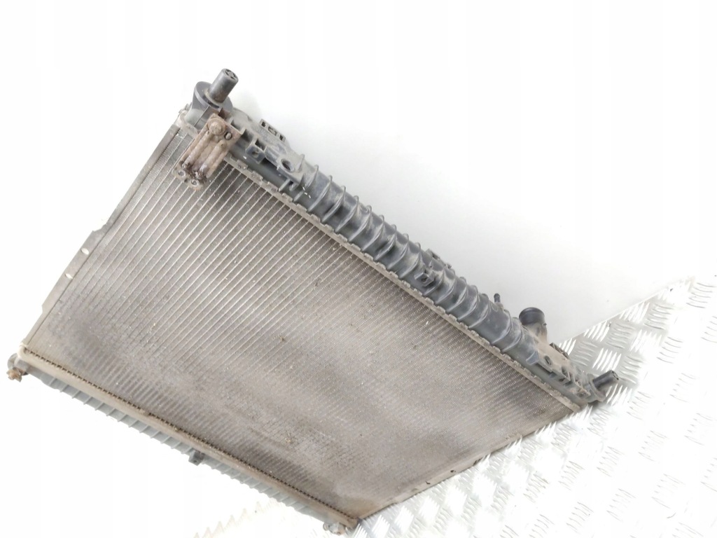 2015 ssangyong rexton i радіатор води 2131008j20 Недорого