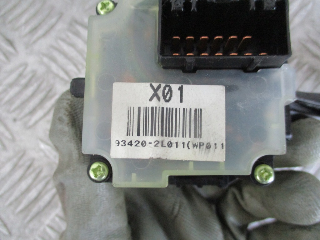 фото №7, Переключатель рычаг дворник 93420-2l011 kia ceed 1.6crdi 06-12 r.