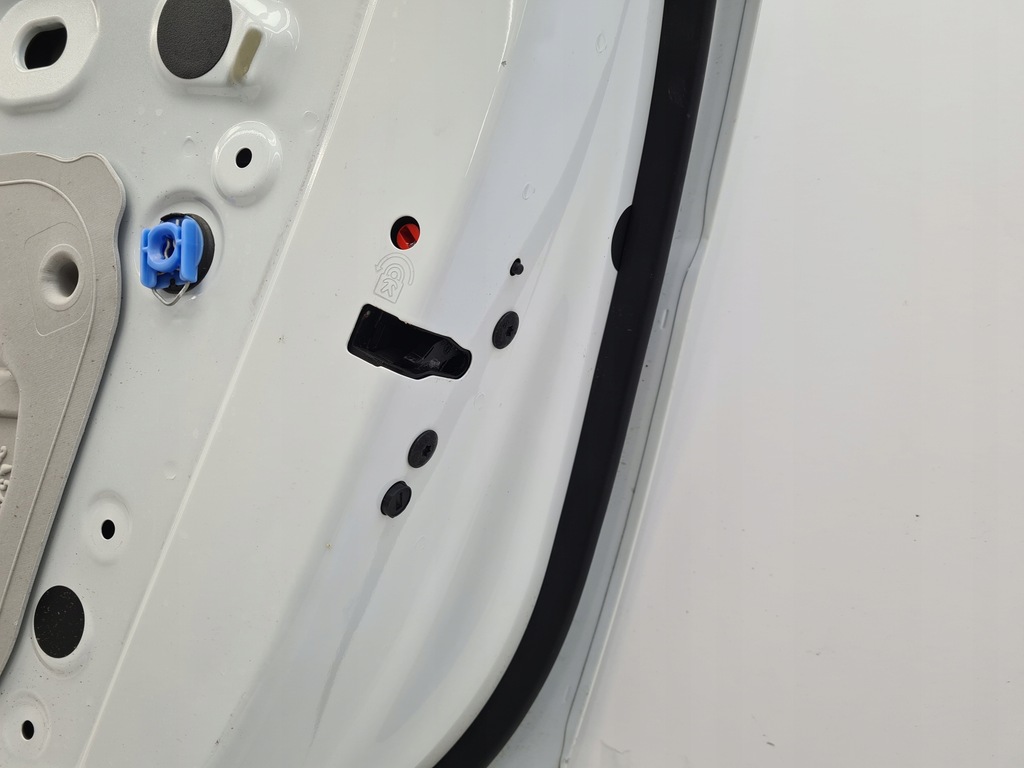 фото №16, Peugeot 5008 ii дверь правый задняя kwed