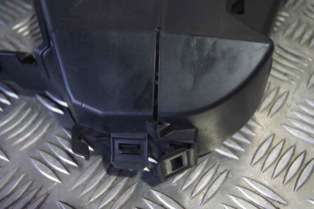 фото №8, Корпус розподільного валу renault nissan 1.5 dci 135639858r