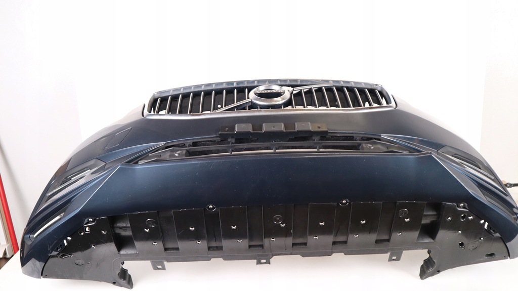 фото №8, Volvo xc60 ii бампер перед 723