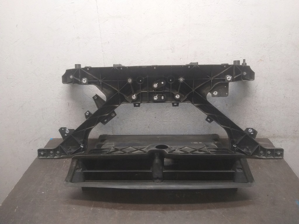 фото №1, Pas передний tesla y 1660012-00-a