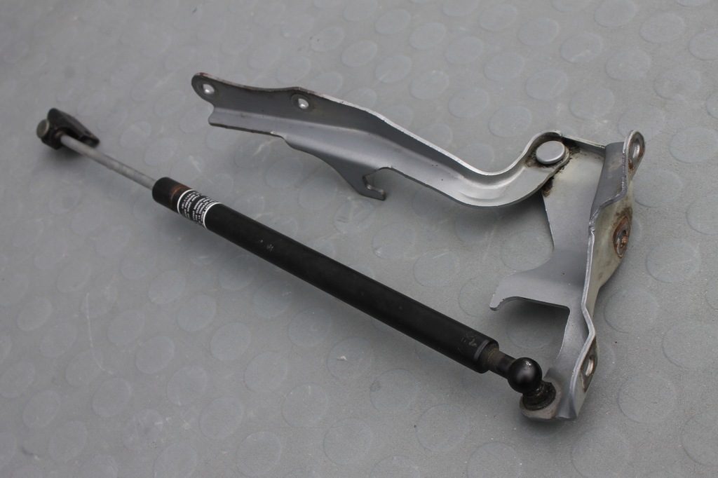 фото №4, Петля капот правий перед subaru forester iii 08-12