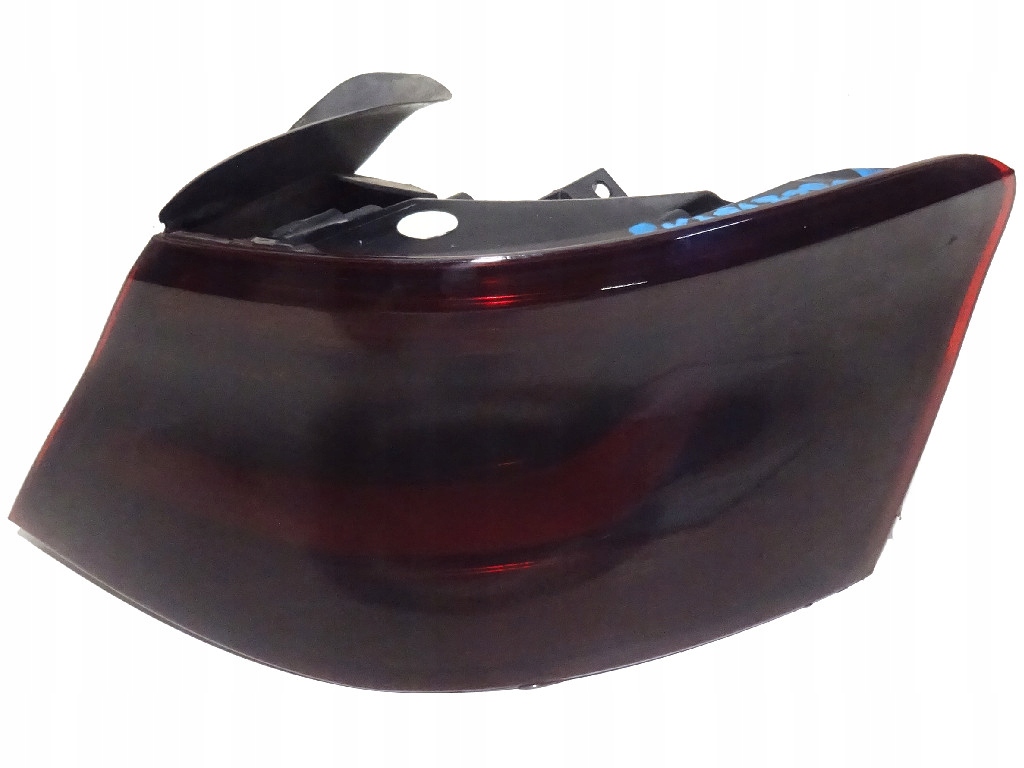 фото №1, Audi a3 8v лампа правая задняя задняя 8v3945096b