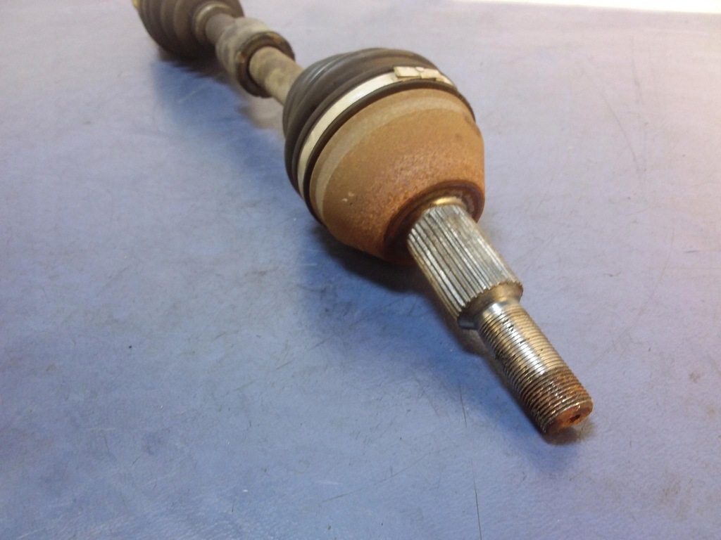 фото №4, Chrysler town country v 3.8 приводной вал левая перед