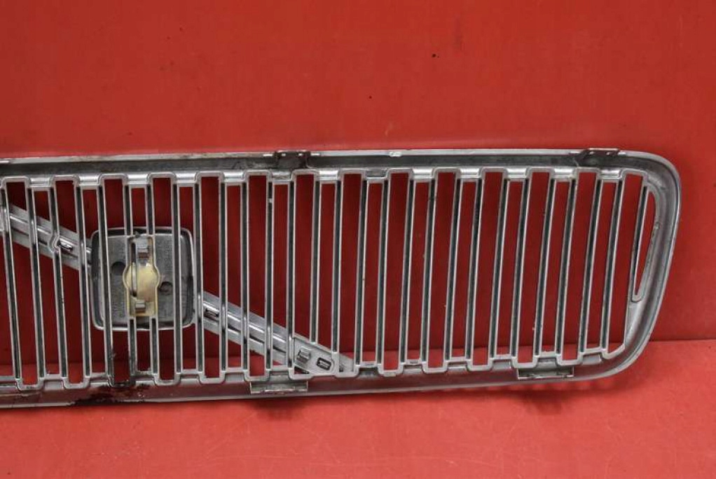 фото №13, Решётка радиатора решётка радиатора хром 08678680 volvo v50 03-11