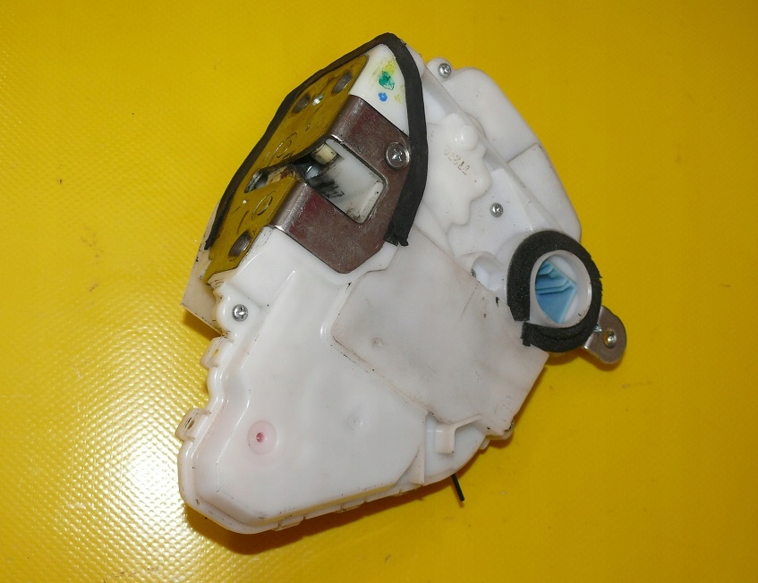 фото №1, Замок двері лівий перед honda civic viii 8 sedan