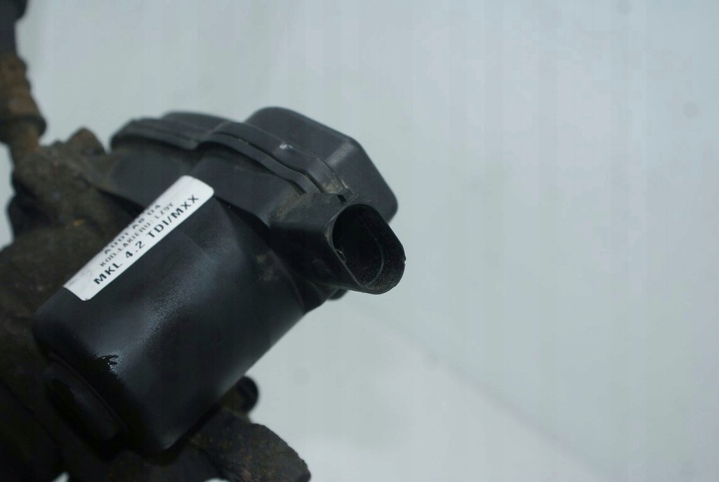 фото №9, Audi a8 d4 суппорт тормозной задний правый задняя левый