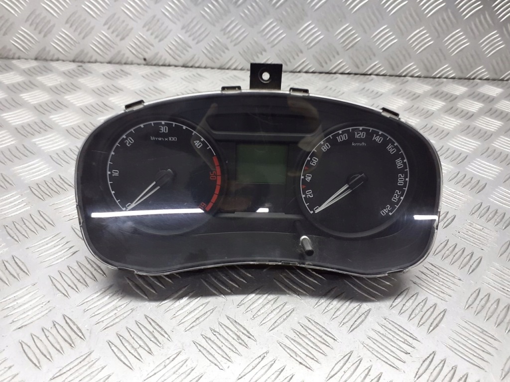 фото №1, Счетчик приборы skoda fabia ii 1.9 tdi 5j0920801c