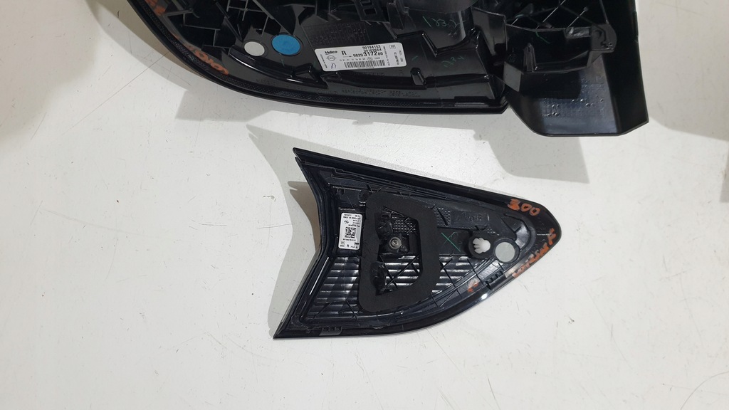 фото №12, Лампа права ліва t opel corsa f 39162664 39162662