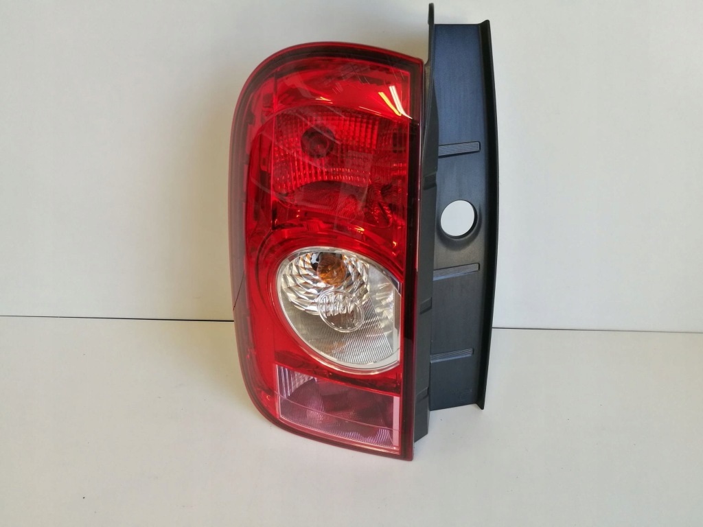 фото №1, Лампа задняя левая dacia duster i lift 2013-2017