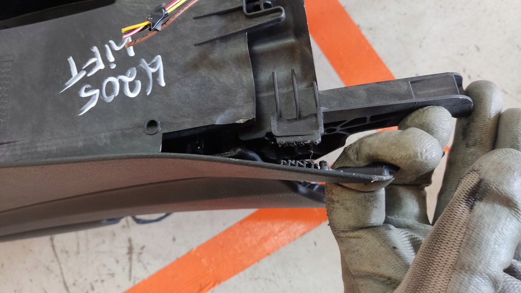 фото №8, Mercedes w205 підлокітник тунель середній