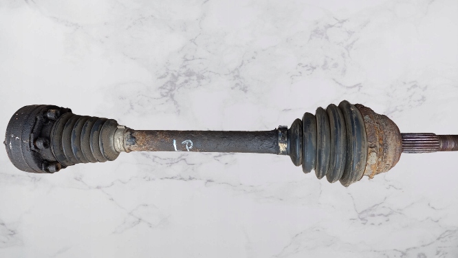 Приводной вал левая перед vw polo 97r Цена