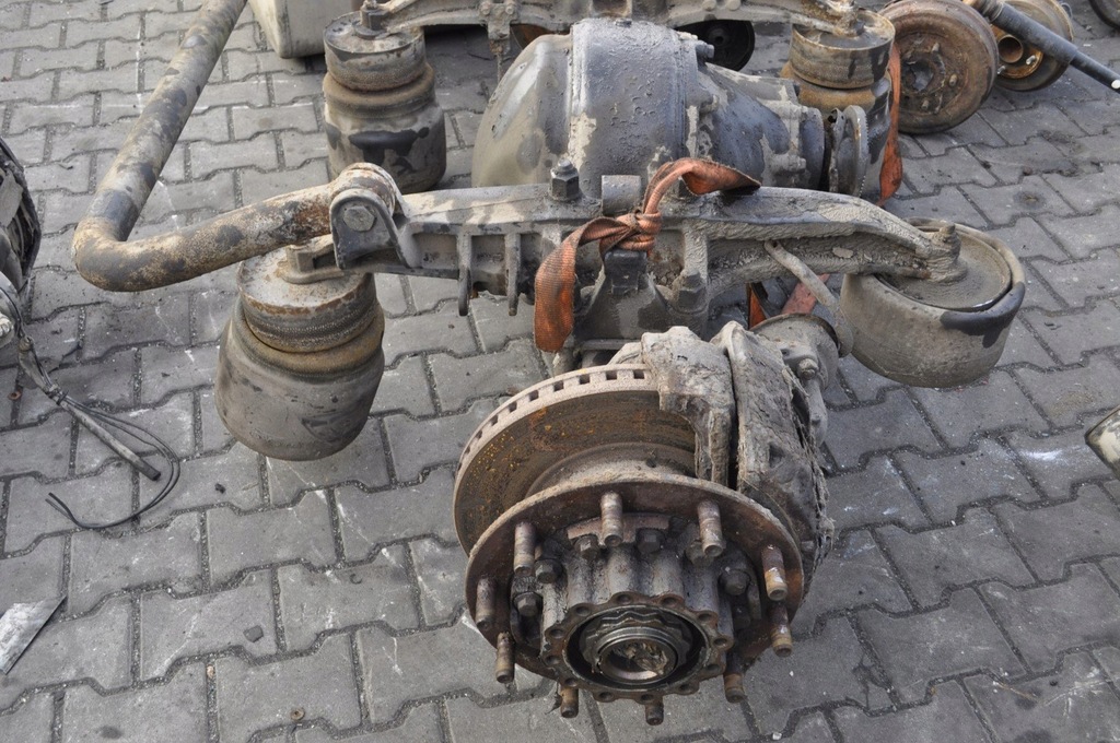 фото №9, Iveco stralis 420 euro4 подвеска мост суппорт подушка